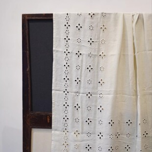 Cha 官方 | Society Limonta 26早春 BIJOU 镂空浮雕纯白亚麻桌布