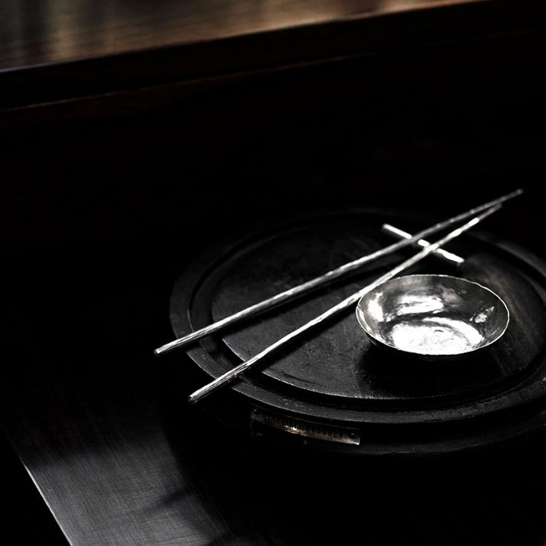 德国手工植物鞣皮革银质餐具