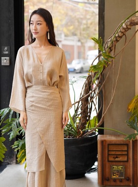 Cha 官方 | Cortana 26早春 ELOISE 亚麻混纺条纹提花V领衬衫裙