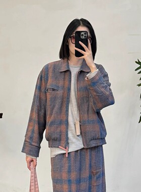 Cha 官方 | Aviva Jifei Xue 24秋冬 天然蓝靛泥染双面束腰短夹克