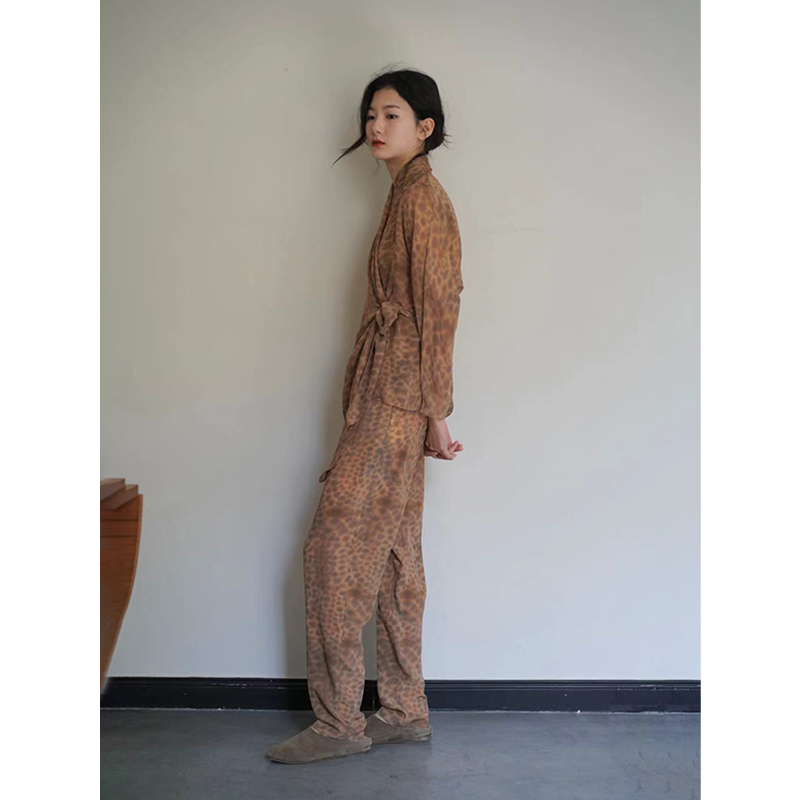 真丝褐色印花方格长裤