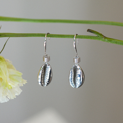 Cha 官方 | Soft Mountains软山 Light from  贝壳耳环