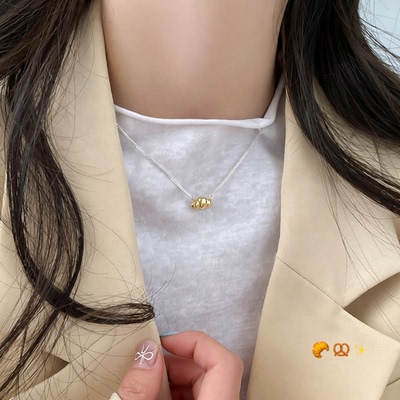 S925镀银简约精致牛角包吊坠项链女百搭时尚气质撞色ins风锁骨链