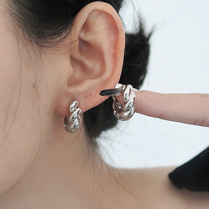 【两件包邮】几何麻花耳环女简约线条缠绕S925镀银针耳扣圆圈嘻哈