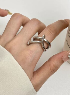 S925镀银几何缠绕交叉戒指女简约线条不规则时尚百搭叠戴开口指环