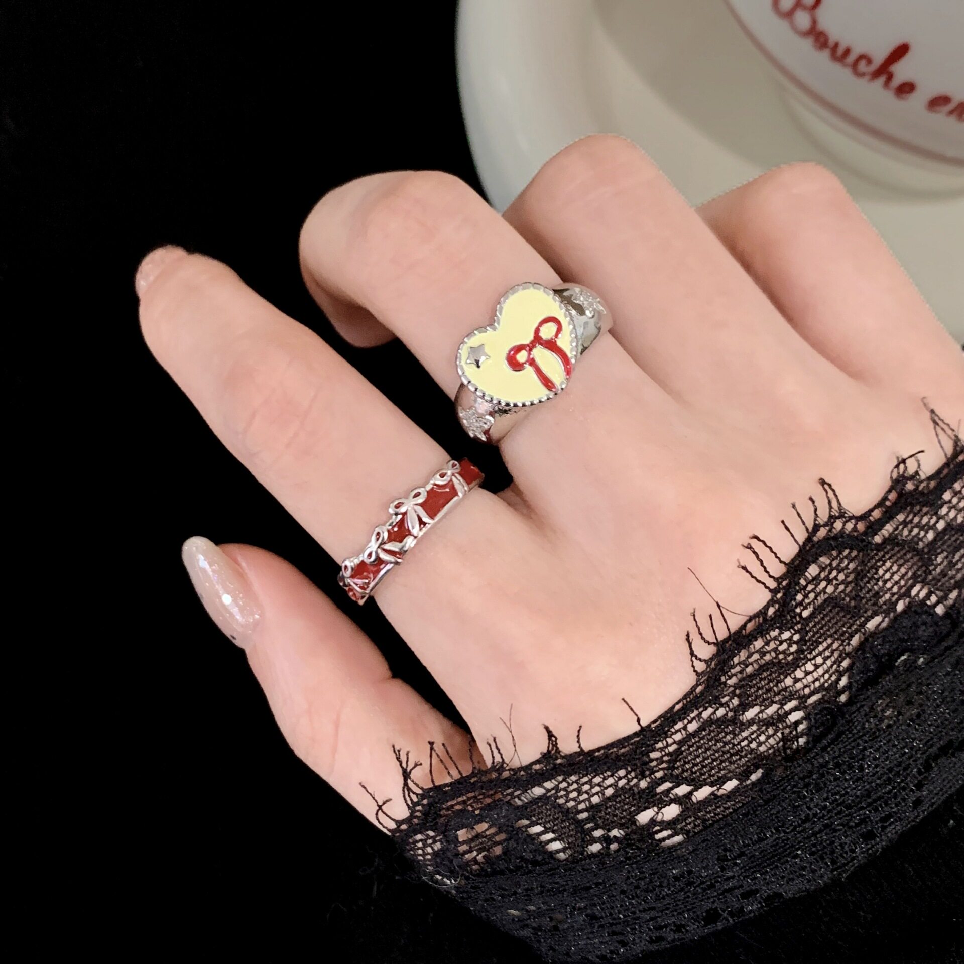 S925镀银轻奢酒红滴釉蝴蝶结戒指女精致优雅时尚宫廷风浪漫爱心开