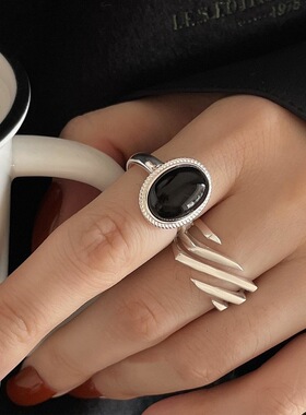 S925镀银高级感黑色椭圆戒指女简约线条个性时髦镀银开口指环嘻哈