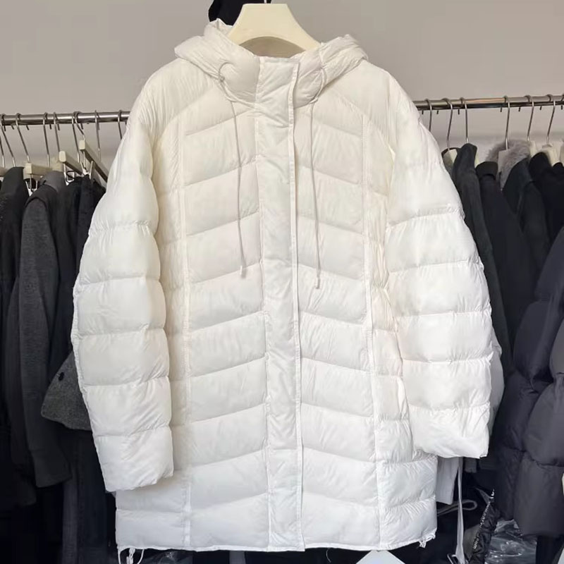 设计感连帽中长款白鸭绒羽绒服