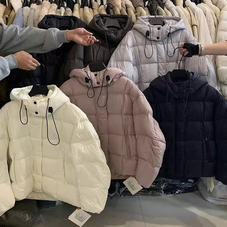 韩系连帽抽绳百搭短款泡芙羽绒服