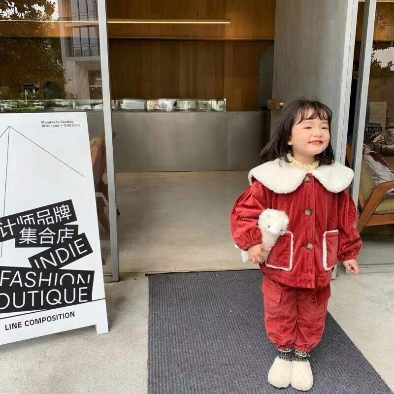 儿童冬季保暖圣诞节套装女宝宝加绒加厚娃娃领灯芯绒套装