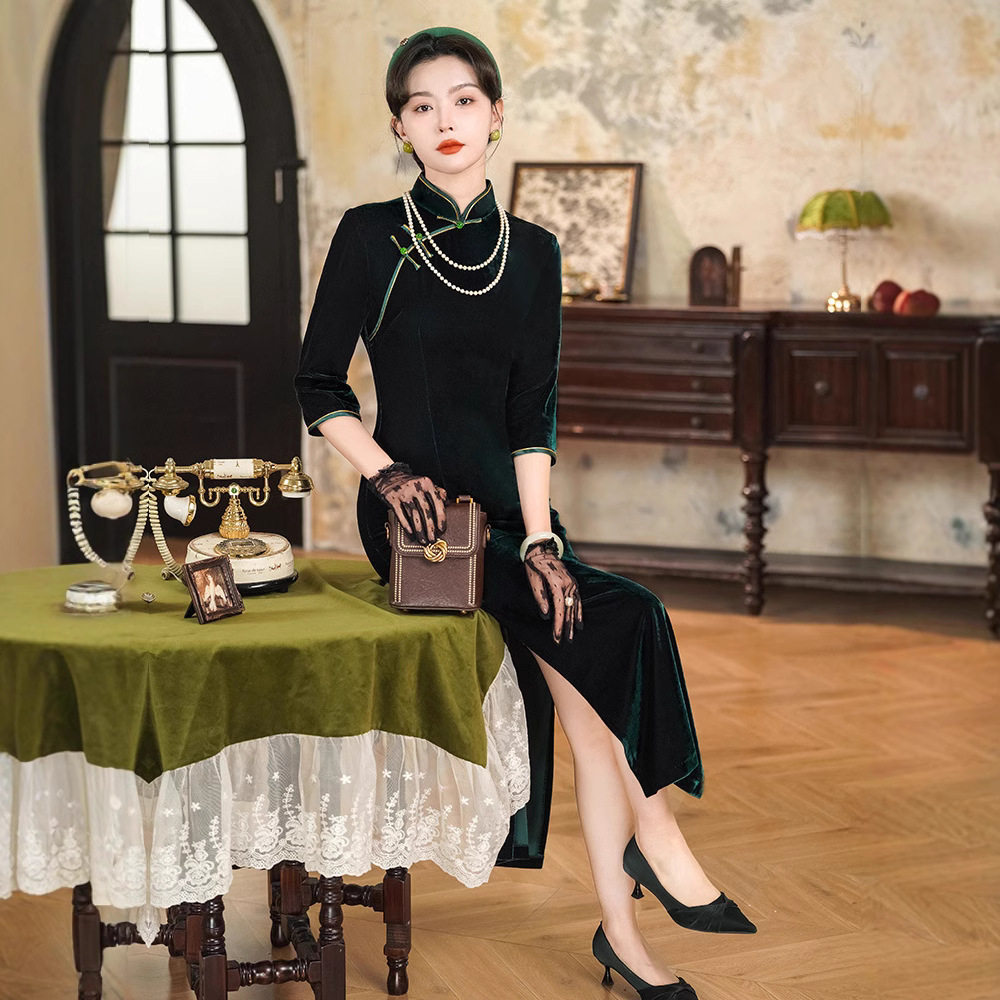 春季新款纯色旗袍绿色年轻款复古修身显瘦气质优雅中式礼服