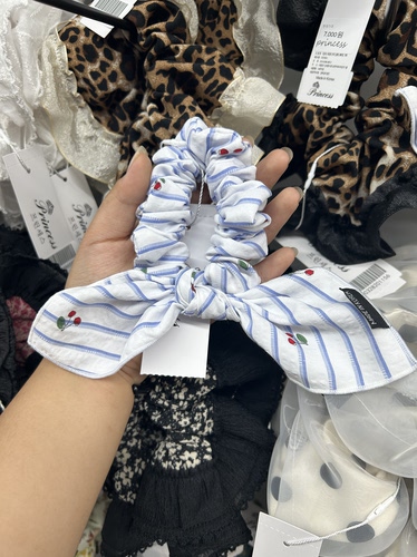 25区  6000 韩国东大门princess兔耳朵发绳发圈头绳