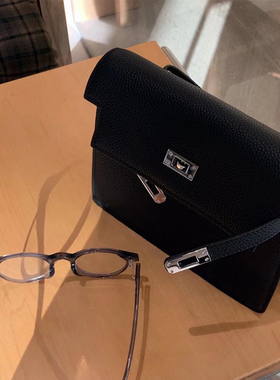 阿馨yolo 超火的danse跳舞包！单肩斜挎头层牛皮腋下包女凯莉包