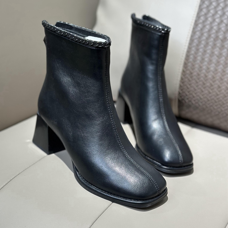 粗跟法式小短靴子女2025瘦瘦新款