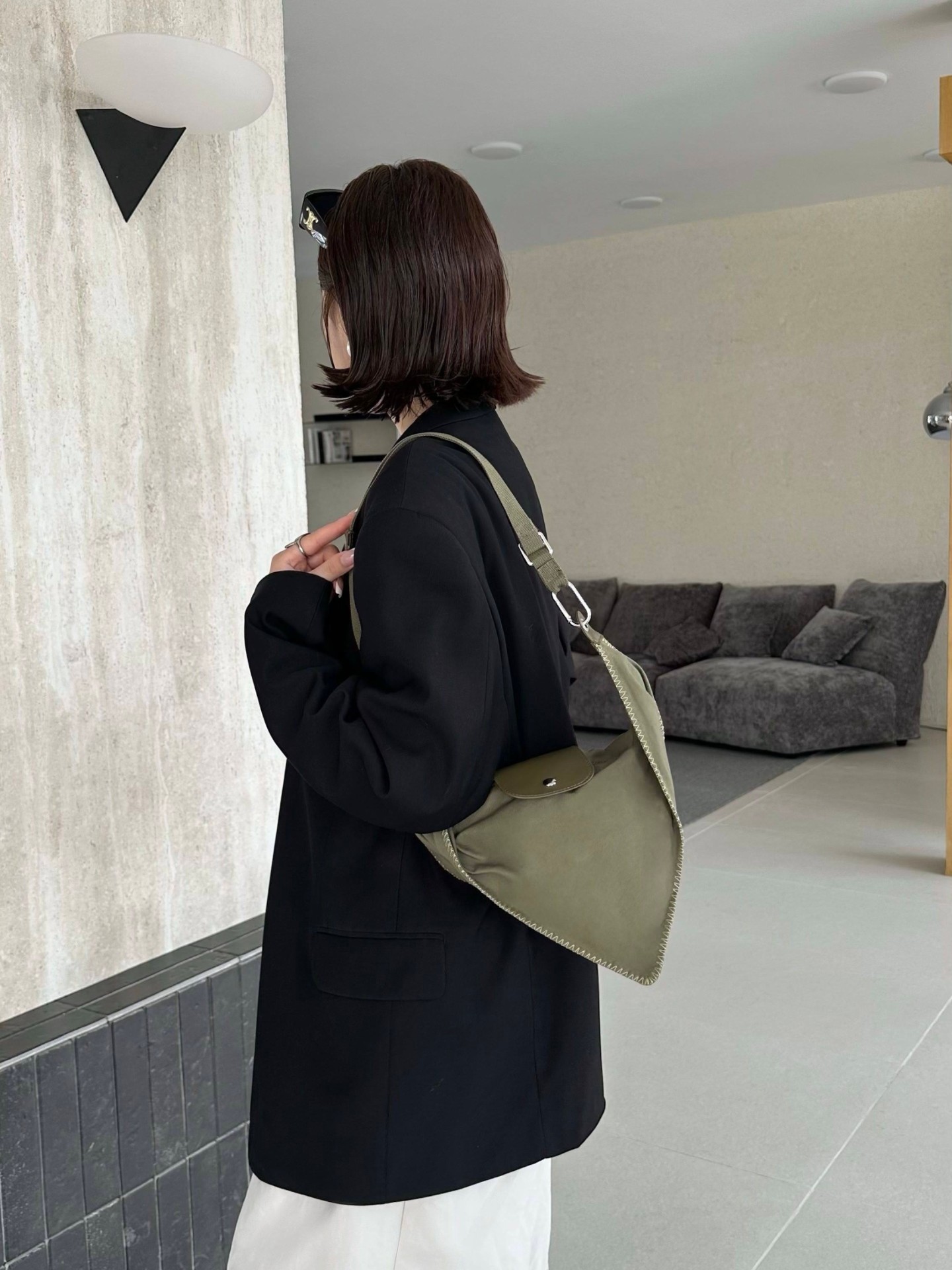 韩国时尚休闲防水帆布三角包包潮男女大容量腋下包文艺范托特包
