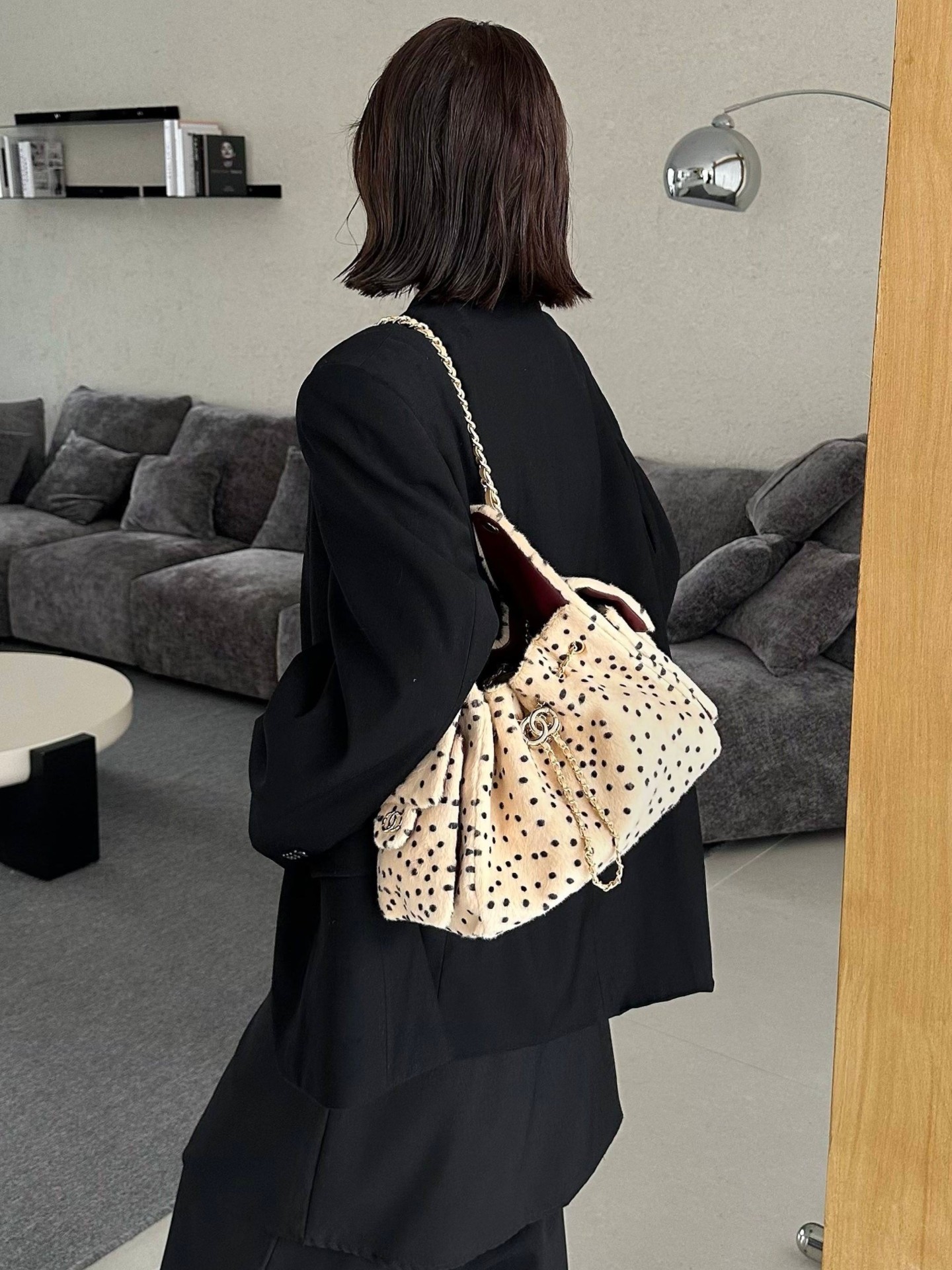 小香风26a豹纹波点毛绒腋下包韩国辣妹25mini嬉皮毛毛手提水桶包