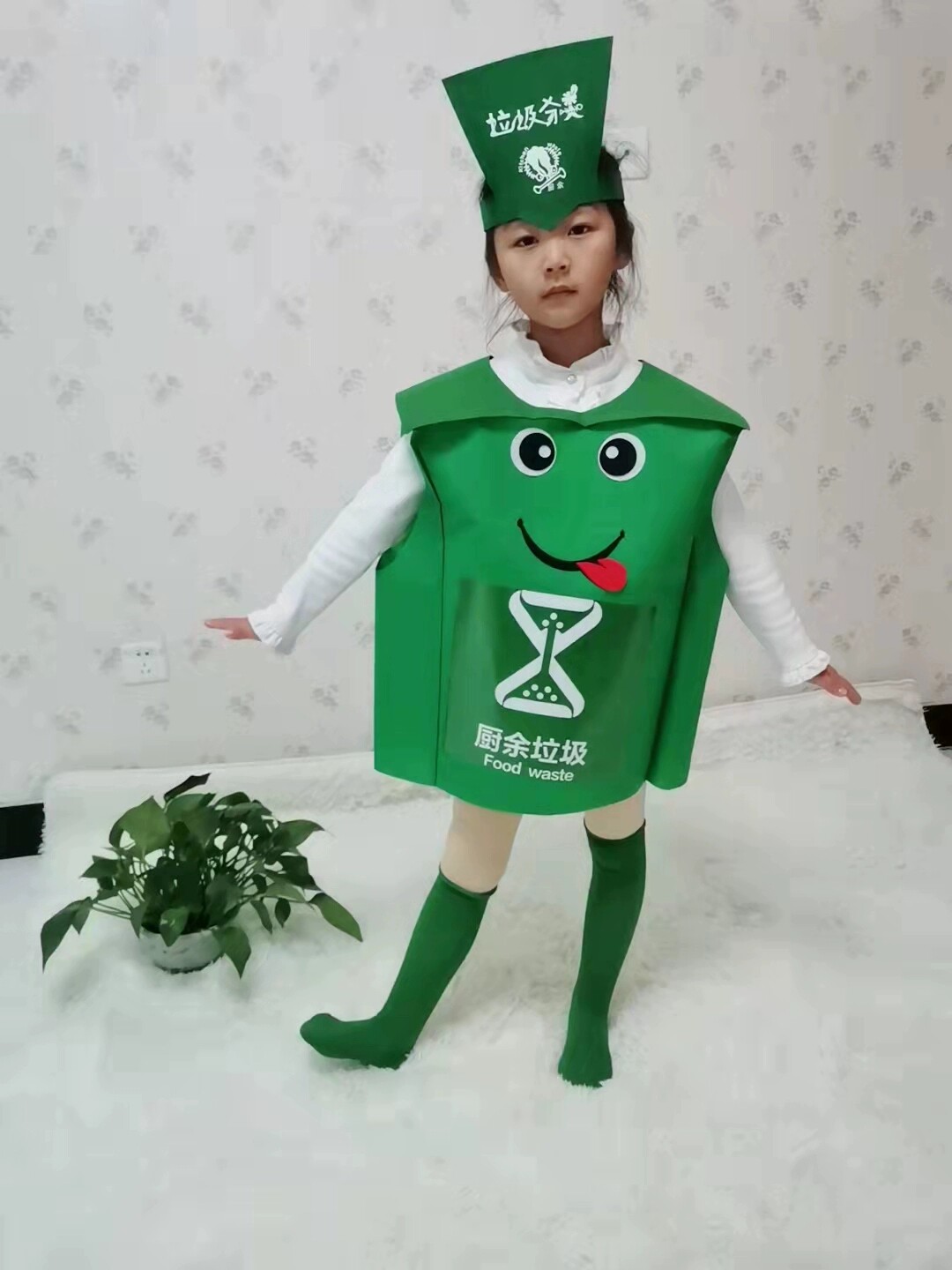 六一新款四色垃圾分类演出服装成人亲子环保手工宣传人偶表演衣服