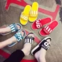 Mùa hè mới đôi dép nam nữ mát mẻ màu đỏ phiên bản Hàn Quốc của dòng chảy ngoài trời mang dép chống trượt dày đáy biển - Dép dép da nam
