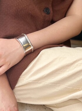 EnSage中性简约锤击纹理纯银手镯