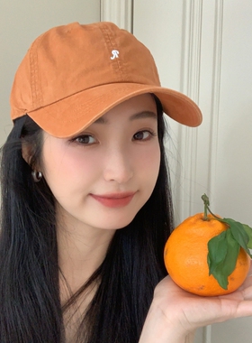 新款字母刺绣软顶宽檐鸭舌帽女
