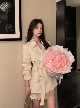 日本offcat白色气质短款风衣外套女2025秋新款收腰系带正肩英伦风