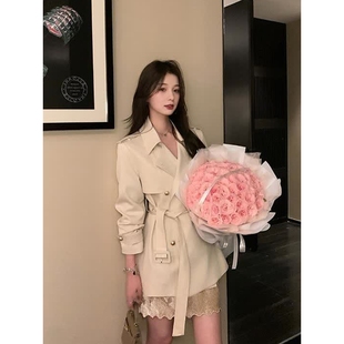 日本offcat白色气质短款风衣外套女2025秋新款收腰系带正肩英伦风