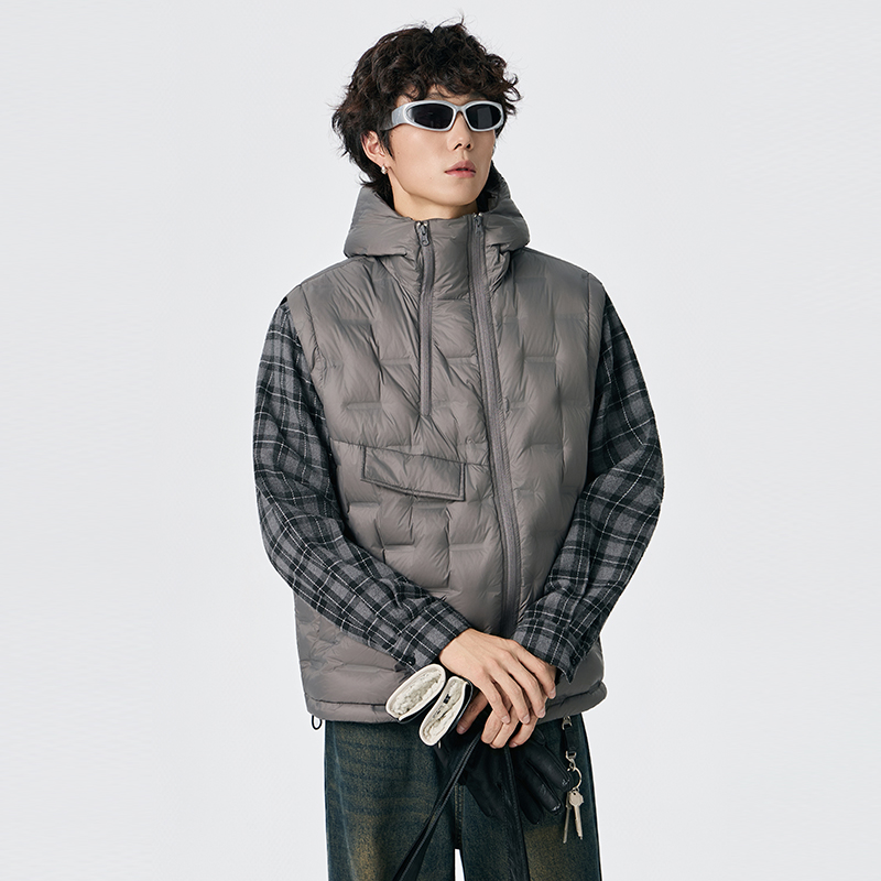 90白鸭绒压印轻薄连帽羽绒马甲男冬季2025新款大码羽绒服背心潮