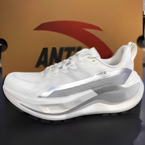 安踏轻质科技跑鞋女夏季新款