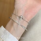 莫比乌斯环手镯女款 纯银999足银闪亮扭纹带银镯子小众轻奢送女友