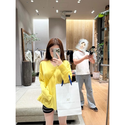 熊猫京京/定染明黄 可爱色系100%wool V领毛衣 双色