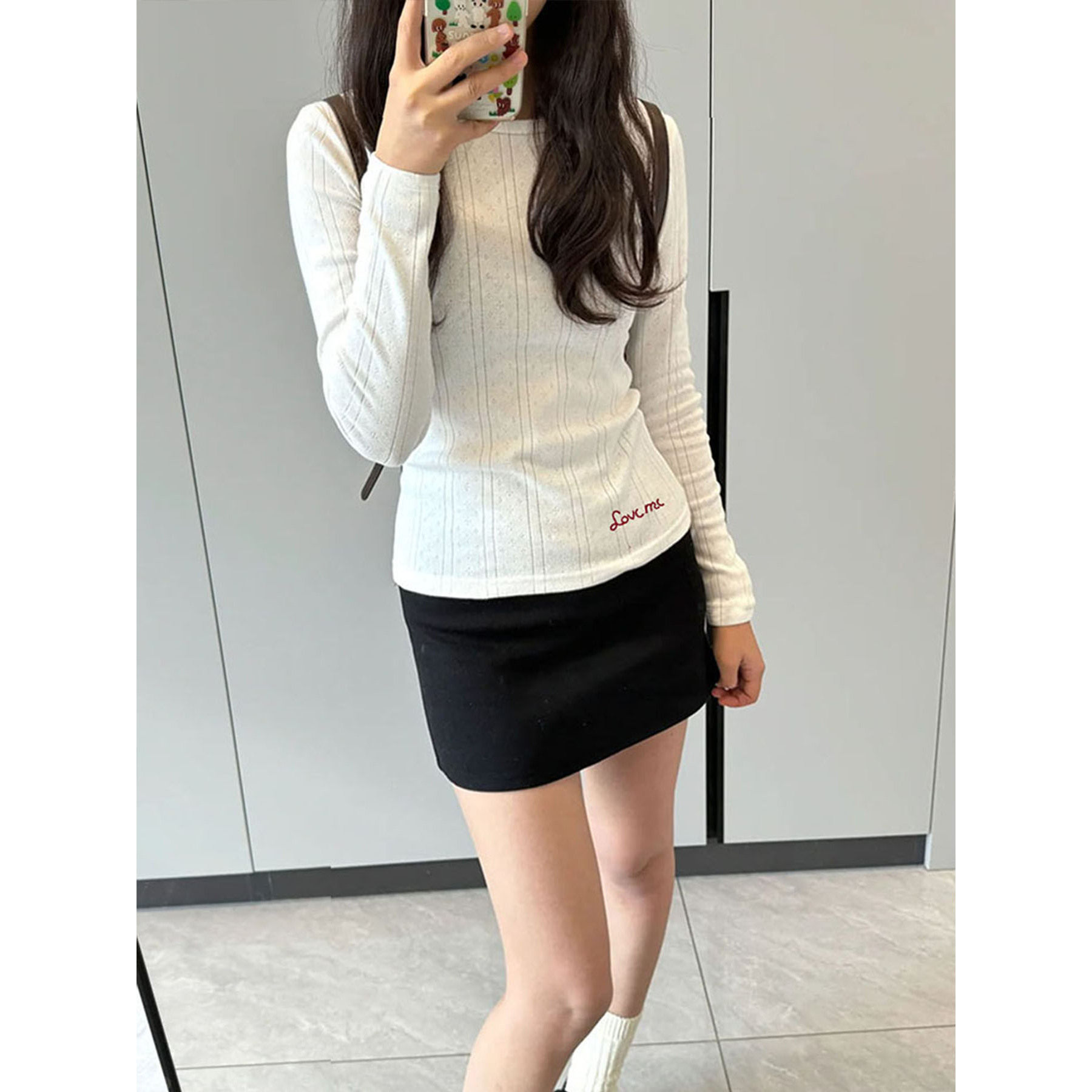 正肩肌理感白色圆领长袖t恤女春秋新款内搭打底衫修身显瘦上衣潮
