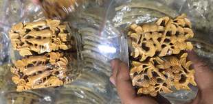 黄杨木顶山绣眼笼用小鸟笼 一对208元，棍托踏顶