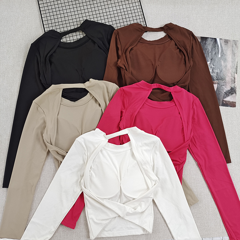 修身显瘦速干露背一体杯瑜伽服