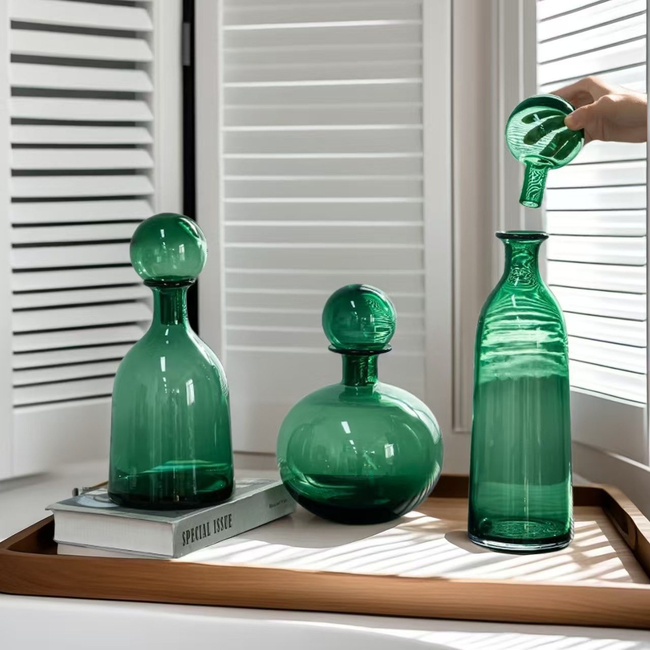 高级现代创意艺术纯手工玻璃花瓶彩色圆球带盖储物罐家居摆件装饰