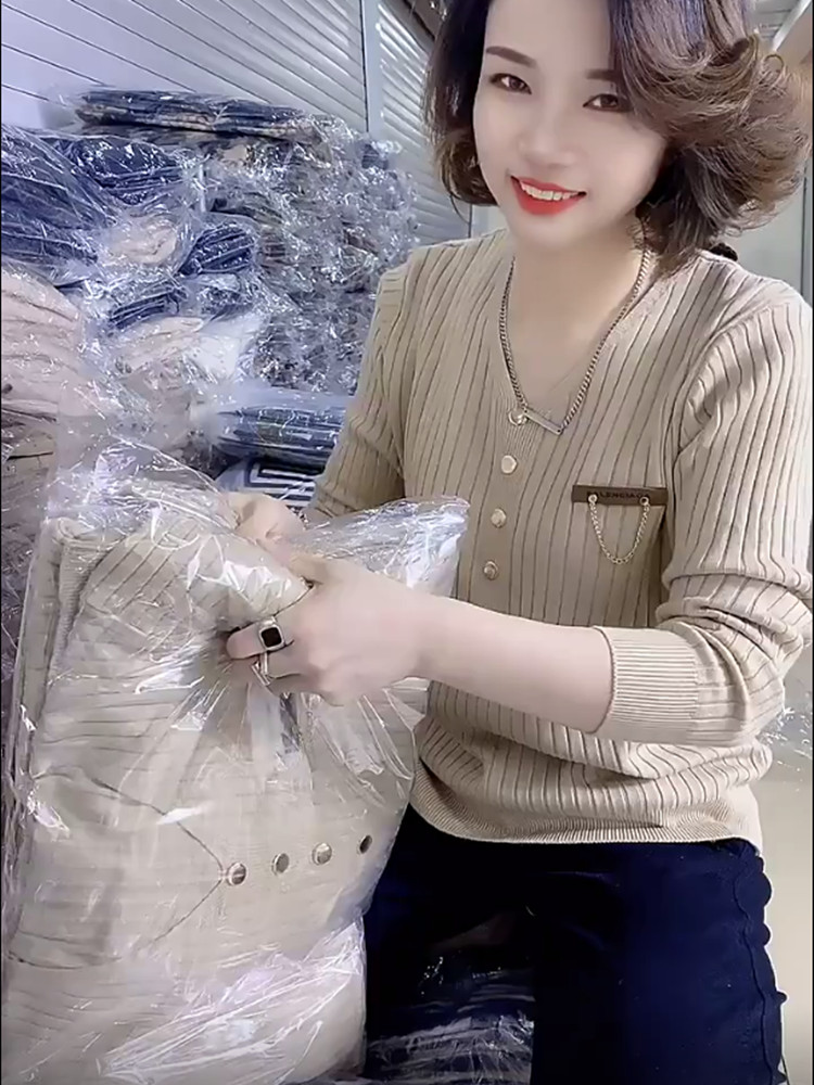 纽扣针织衫欧洲站洋气