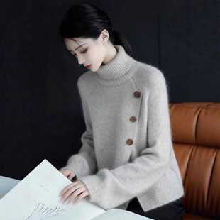 欧货重工设计感藕粉色纽扣套头针织衫毛衣女2025新款冬慵懒高级感