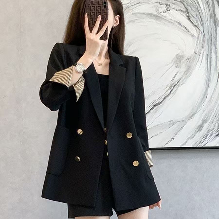 黑色炸街小西装休闲外套女2026年春秋新款韩版网红气质小个子西服