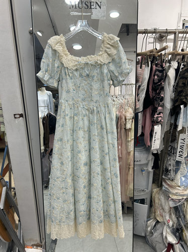2025新品原创设计法式碎花连衣裙女甜美收腰显瘦公主蓬蓬a字短裙
