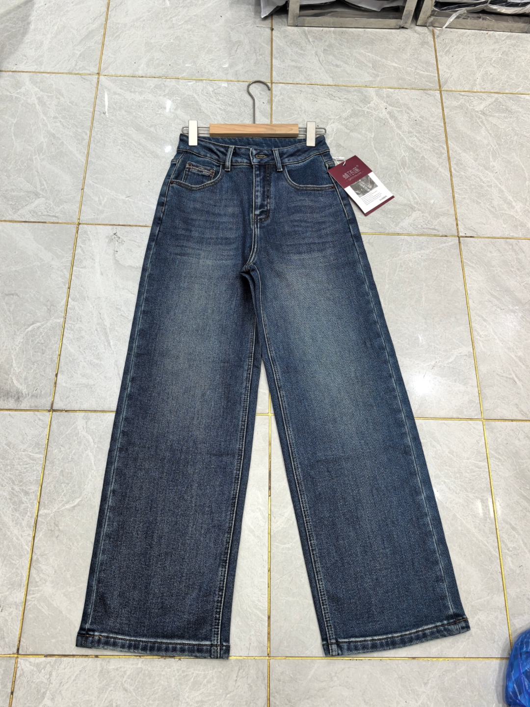 蜻依莲T2009冬女休闲百搭宽松显瘦高腰直筒裤阔腿裤磨毛牛仔长裤