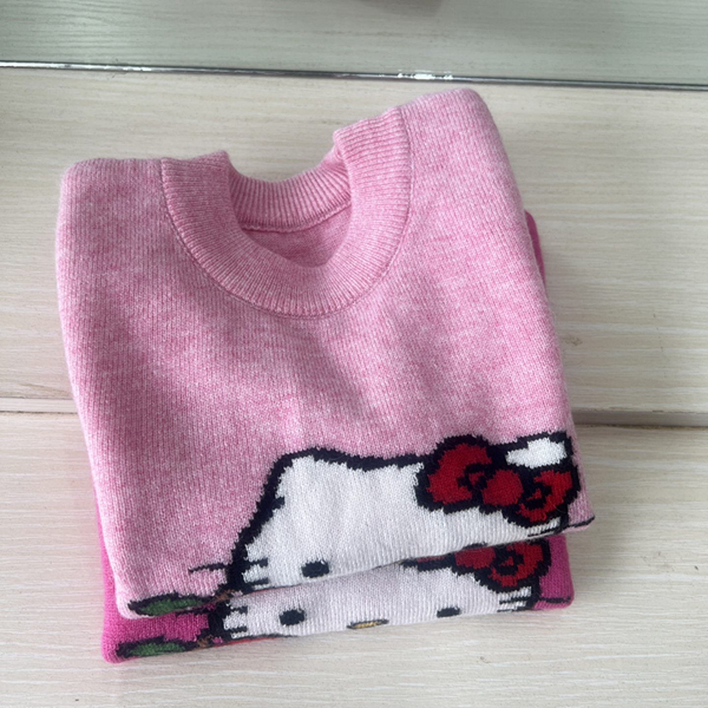 新款儿童羊绒衫女童薄款毛衣童装女宝圆领打底衫女孩卡通羊毛套衫