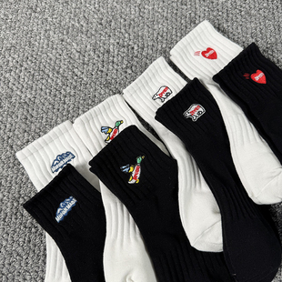 刺绣雪山北极熊运动短筒袜子 男女纯棉防臭情侣款 日潮INS四季 经典