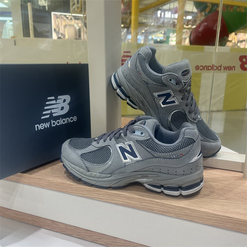 newbalance休闲老爹鞋NB2002