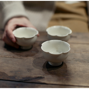 |宋青书院|《草木灰》品茗杯 手工茶杯 花口 葵口 文人茶器