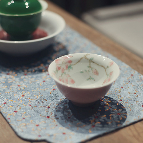 勿念手绘釉下彩陶瓷玉兰花茶碗