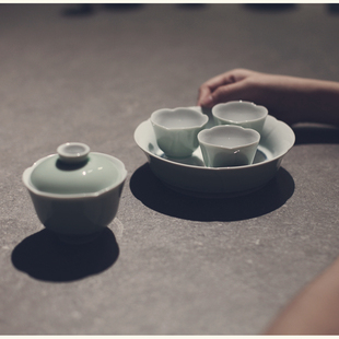 |亦宋书院|《豆青》海棠盖碗壶承 品茗杯 二才 青瓷茶具陶瓷