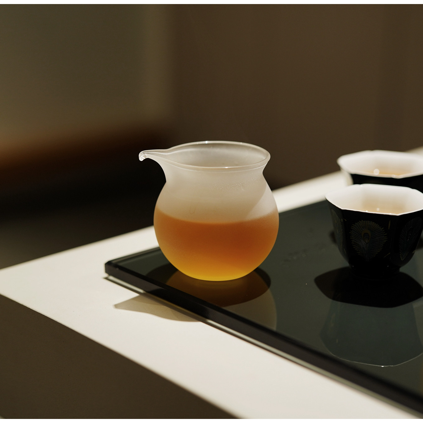 |叙透|云雾小公杯 磨砂 迷你茶具 玻璃公道杯带把手 高透高硼硅图片