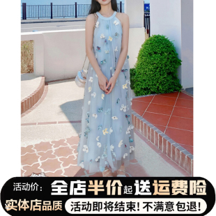 絕美仙女氣質(zhì)顯瘦公主長裙子2025夏裝 立體花朵顯瘦掛脖度假連衣裙