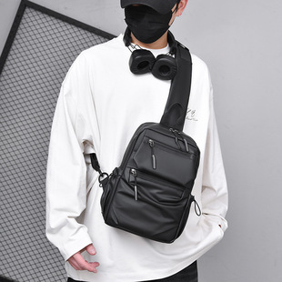 新款休闲男胸前手机包多口袋大容量轻便防水耐磨通勤男斜挎包胸包