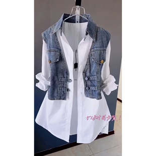 上衣2025年新款 短款 开衫 复古盘扣设计时尚 洋气假两件牛仔拼接衬衫