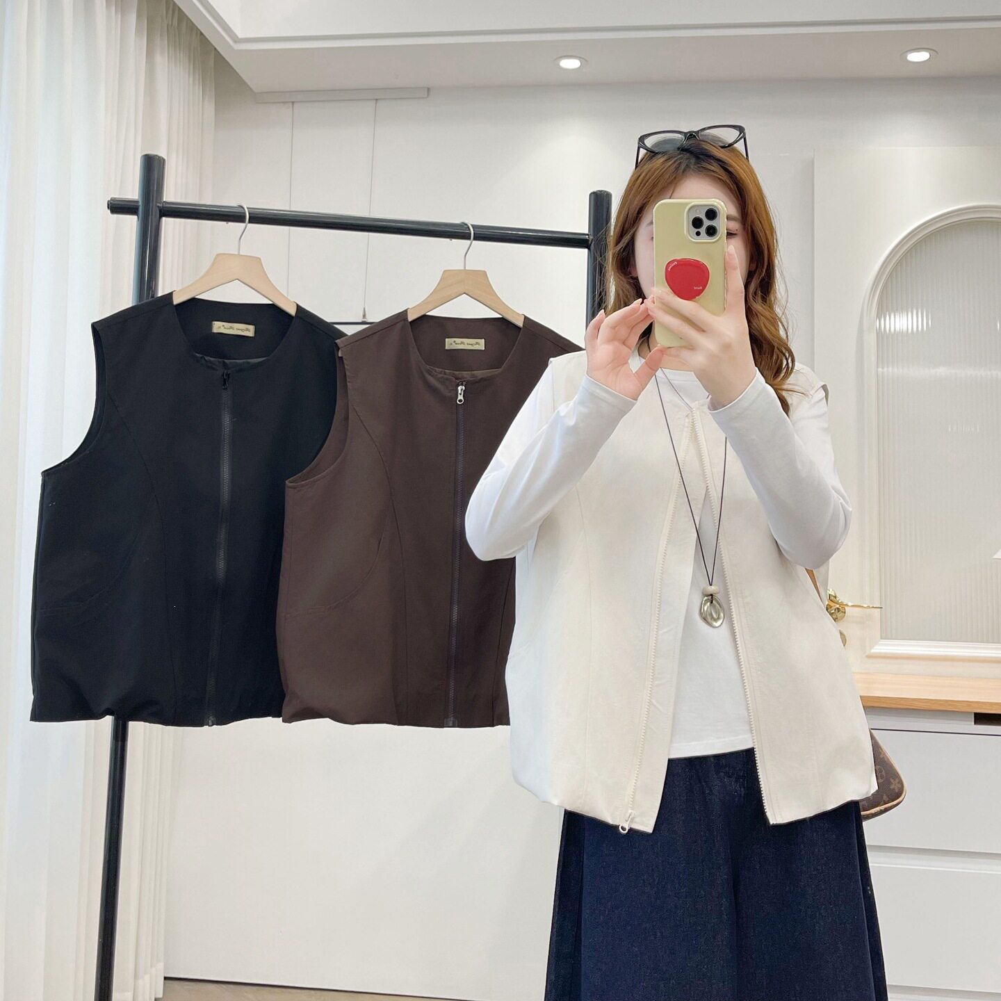 胖妹妹马甲外搭2026秋季新款大码200斤宽松圆领拉链背心外套8274